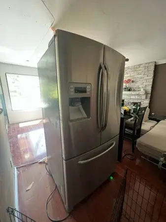 GE Fridge French Door 2010