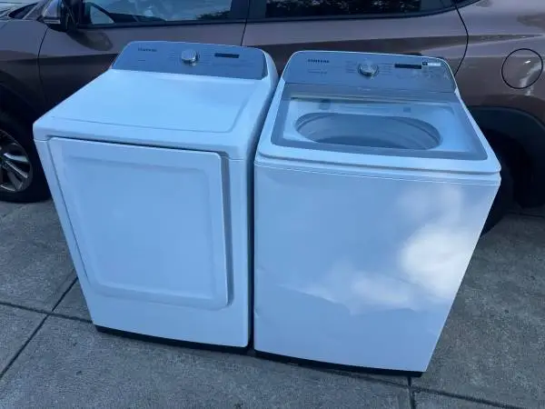 Newer Samsung Heavy Duty Super Capacity Washer & Dryer Set Cost $1,800