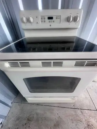 GE Stove