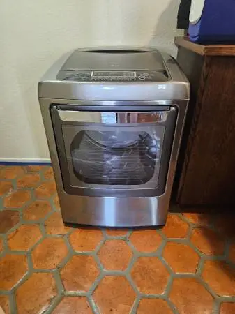 LG Electric Dryer