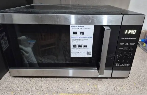 Hamilton Beach 1.6 cu ft 1000 Watt