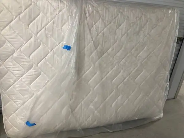 Mattress,queen,SERTA perfect sleeper,clean,hlp dlvr