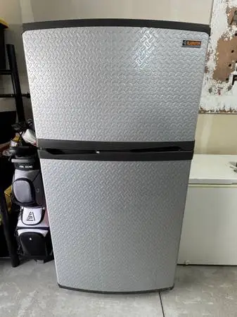 21.0 cu ft Gladiator freezer