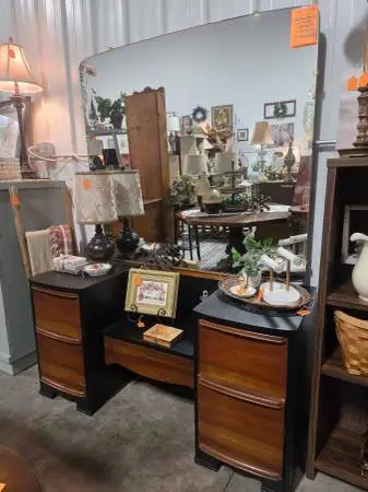 Vintage Vanity & Mirror
