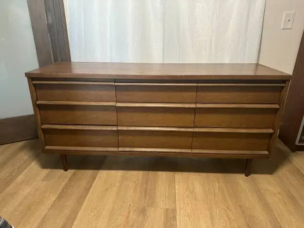 MCM  9 Drawer Dresser
