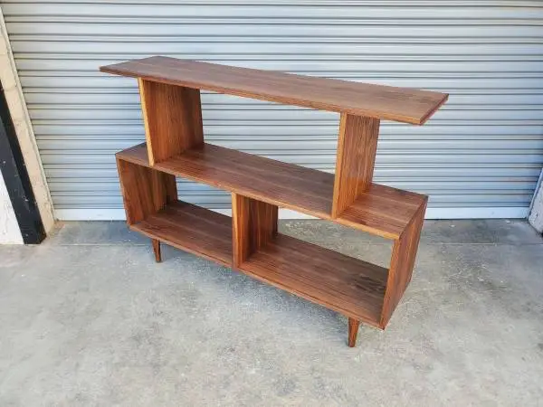 Walnut bookcase/vinyl organizar