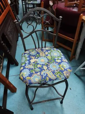4-Metal Bar Stools 10644