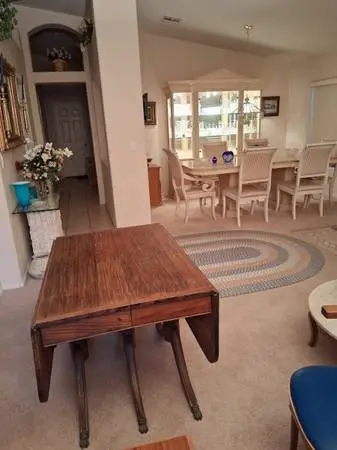 FOR SALE DUNCAN PHYFE DINNING ROOM TABLE