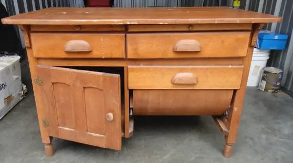 Possum Belly Bakers Table
