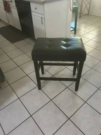 5 Barstools