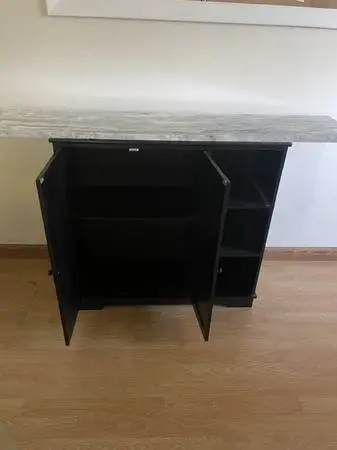 cabnet and granite counter top