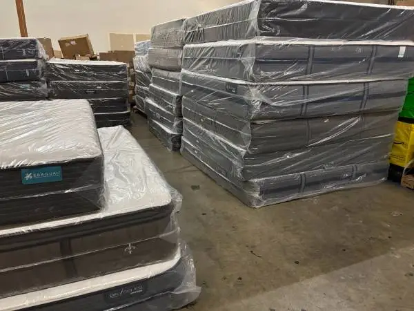 King Serta iSeries Hybrid Medium Mattress