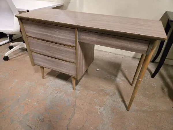 Habitat for Humanity Restore – Vintage Mid-Century Modern Desk
