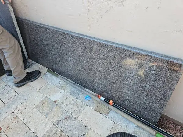 Granite Slabs  Bull nose