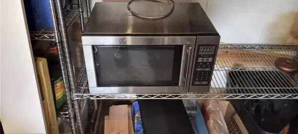 MOVING SALE MICROWAVE
