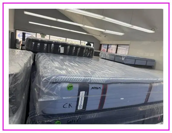 CALIFORNIA KING SIZE SEALY POSTUREPEDIC PRO MATTRESS & BOXES BED
