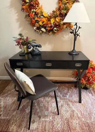 Nice Black Desk and Chair