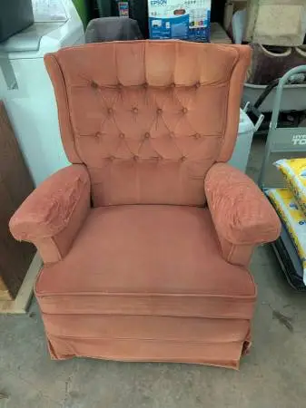 ROCKING CHAIR