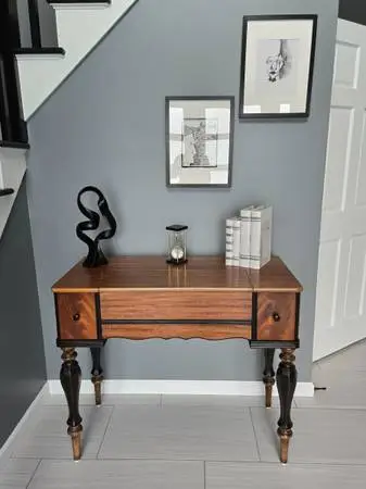 Mahogany spinet desk