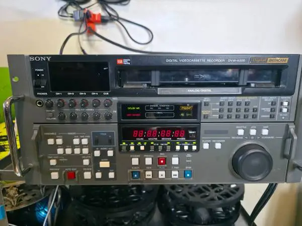 Sony DVW-A500 Digital Betacam Cassette Tape Player Recorder Vintage