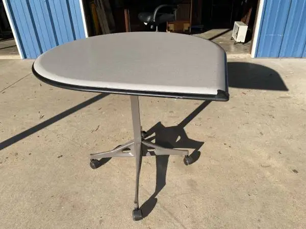 Herman Miller Tear-Drop Mid-Century Modern Table