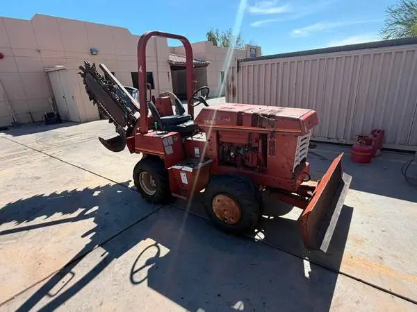 1997 Ditch Witch 3500 Trencher 48
