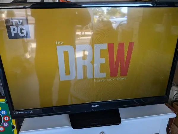 32 Sanyo LED TV