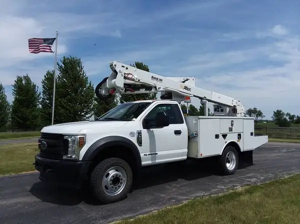 45 Bucket Truck 2019 Ford F550 4x4 Altec AT40G Boom Lift Crane