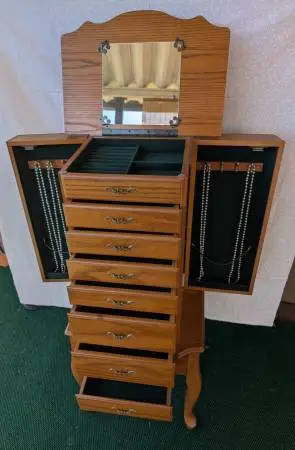 Jewelry Chest-Large free standing