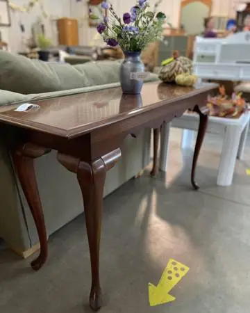 Need end/coffee table come look around!