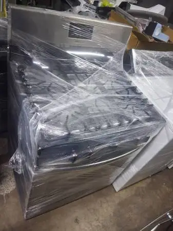 Frigidaire  gas range stainless steel 30w
