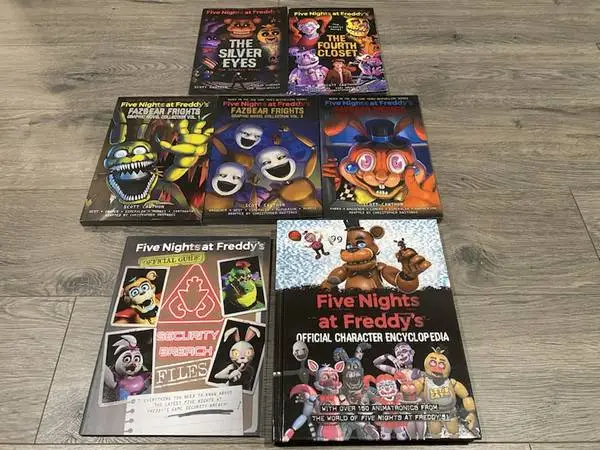 FIVE NIGHTS AT FREDDYS FAZBEAR FRIGHTS By SCOTT CAWTHON  1-3 GRAPHIC
