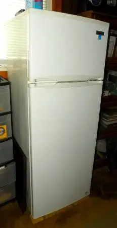 Crition 2 Door Apartment Size Refrigerator 7.4 Cu Ft