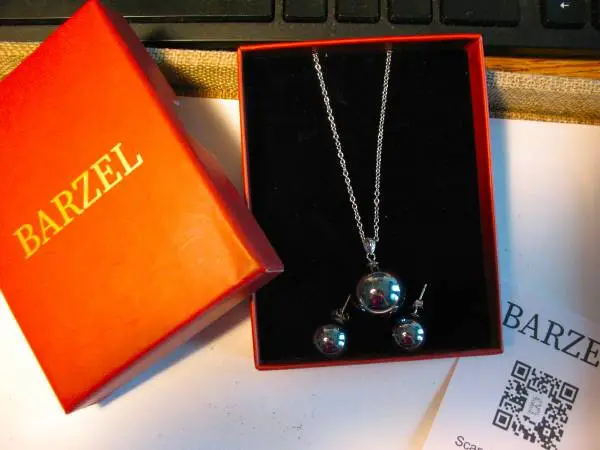 NEW in BOX BARZEL Boxed SET Hematite Necklace and Earrings $30