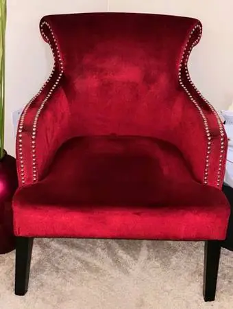 ♥️ Lovely Accent Chair ♥️