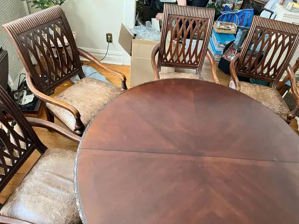 Dining room table