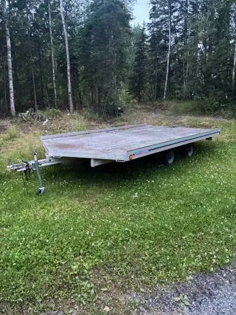 SNOW Machine Trailer 14-foot deck with 2-foot v tongue