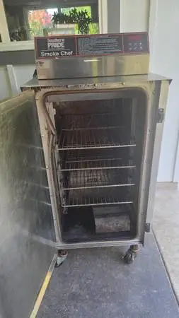 Pride smoker