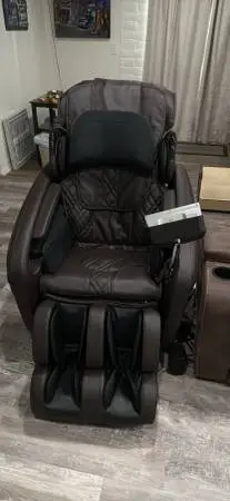 Osaki 7200 series massage chair