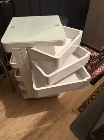 Rolling glass top art caddy