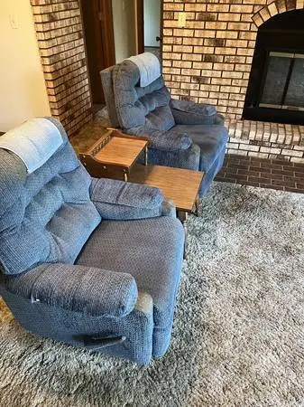 Pair of matching Recliners - Blue