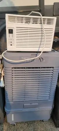 GE Small room window Air Conditioner