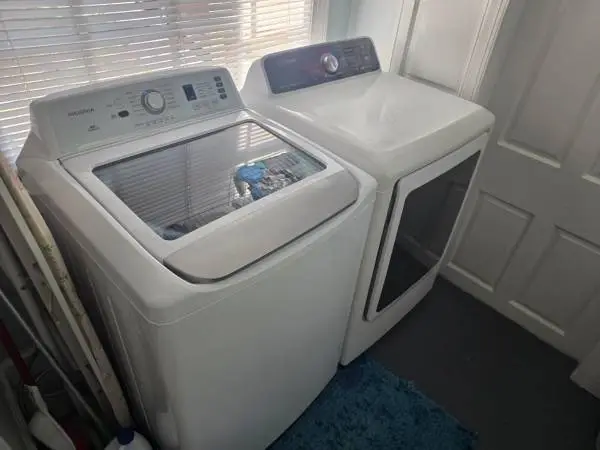 Top line Samsung Washer Dryer: Full capacity