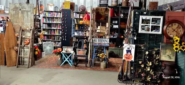 HFM INDOOR FLEA MARKET Booth 48