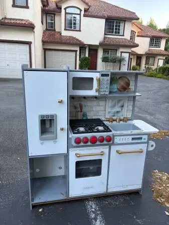 Kids Kraft Wood Play Kitchen