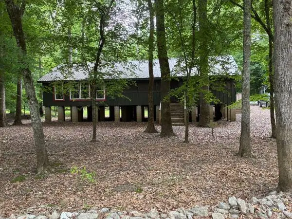 Hunting / fishing cabin