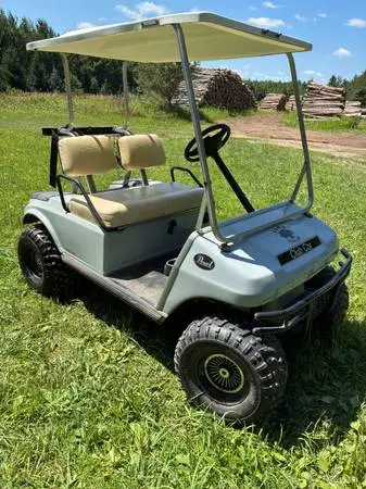 Club Car GAS golf cart Nice