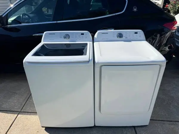 Newer Samsung Heavy Duty Super Capacity Washer & Dryer Cost $1,600