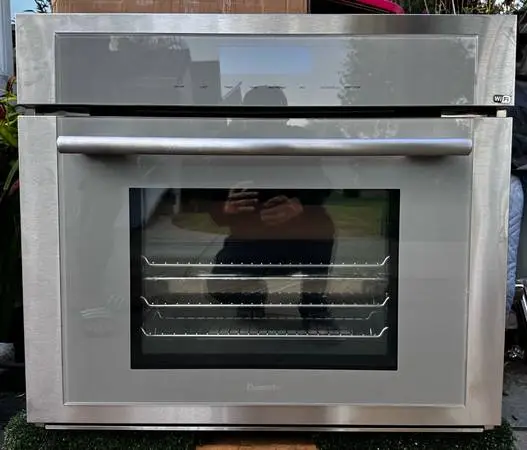 Brand new Thermador oven