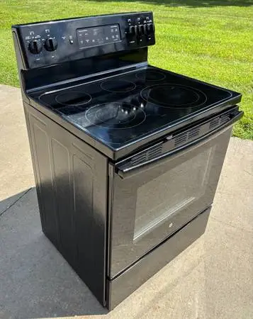 GE JB655DK4BB 5 Burner Glasstop Electric Range Stove Convection Oven